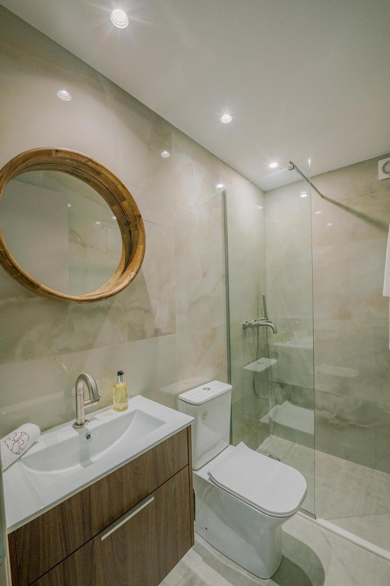 Hama Luxury Seaside Apartments Corinth Exterior photo