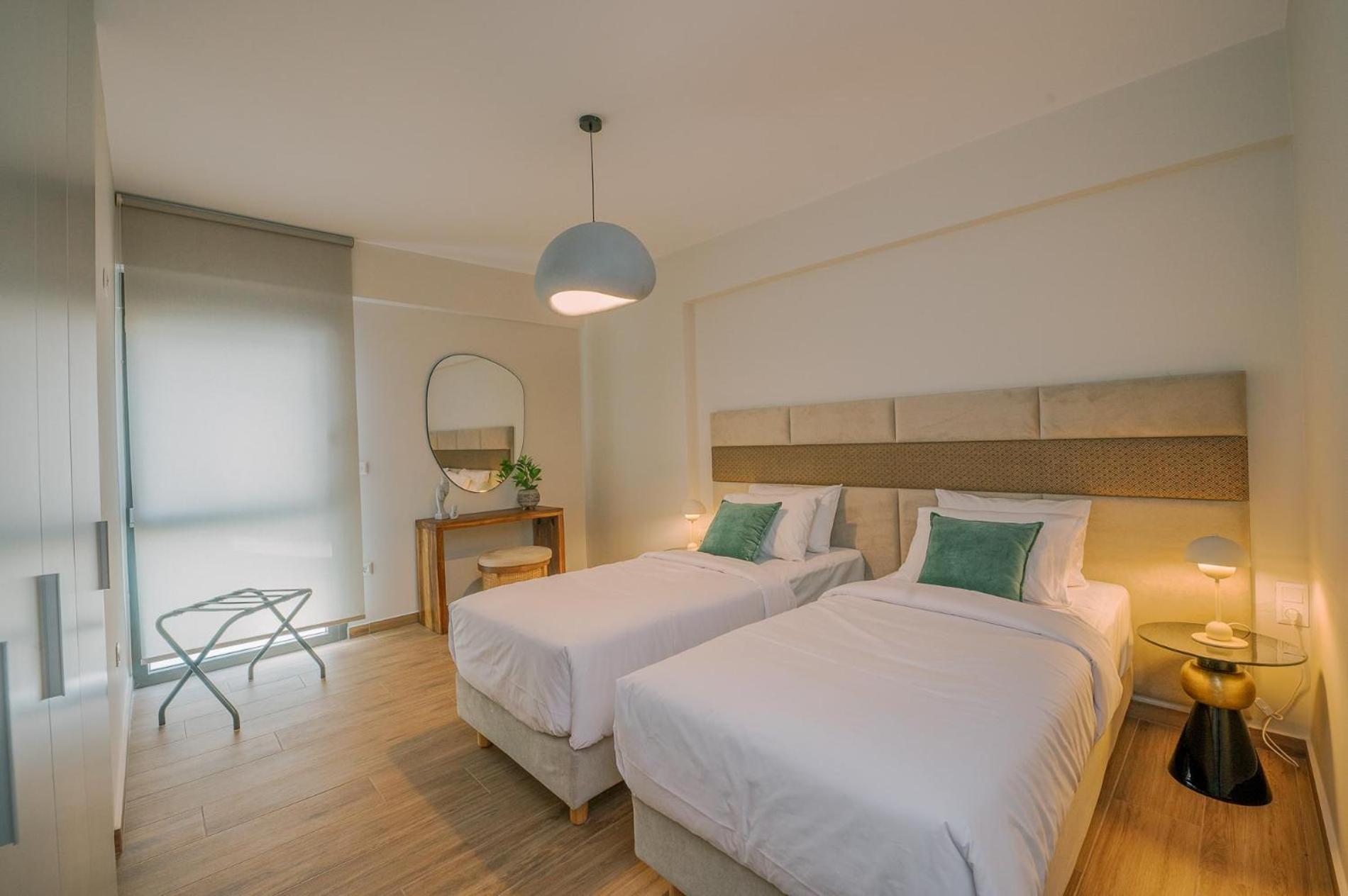 Hama Luxury Seaside Apartments Corinth Exterior photo